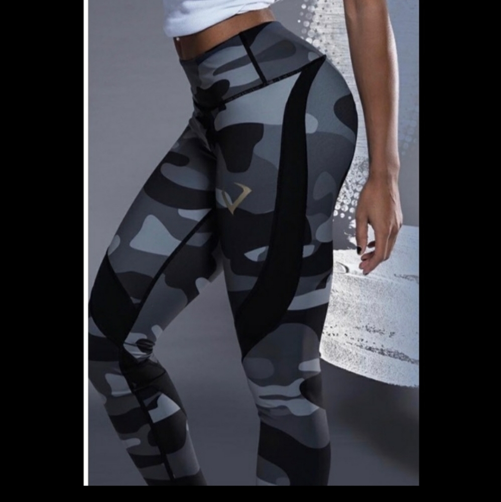 Violate the Dress Code leggings